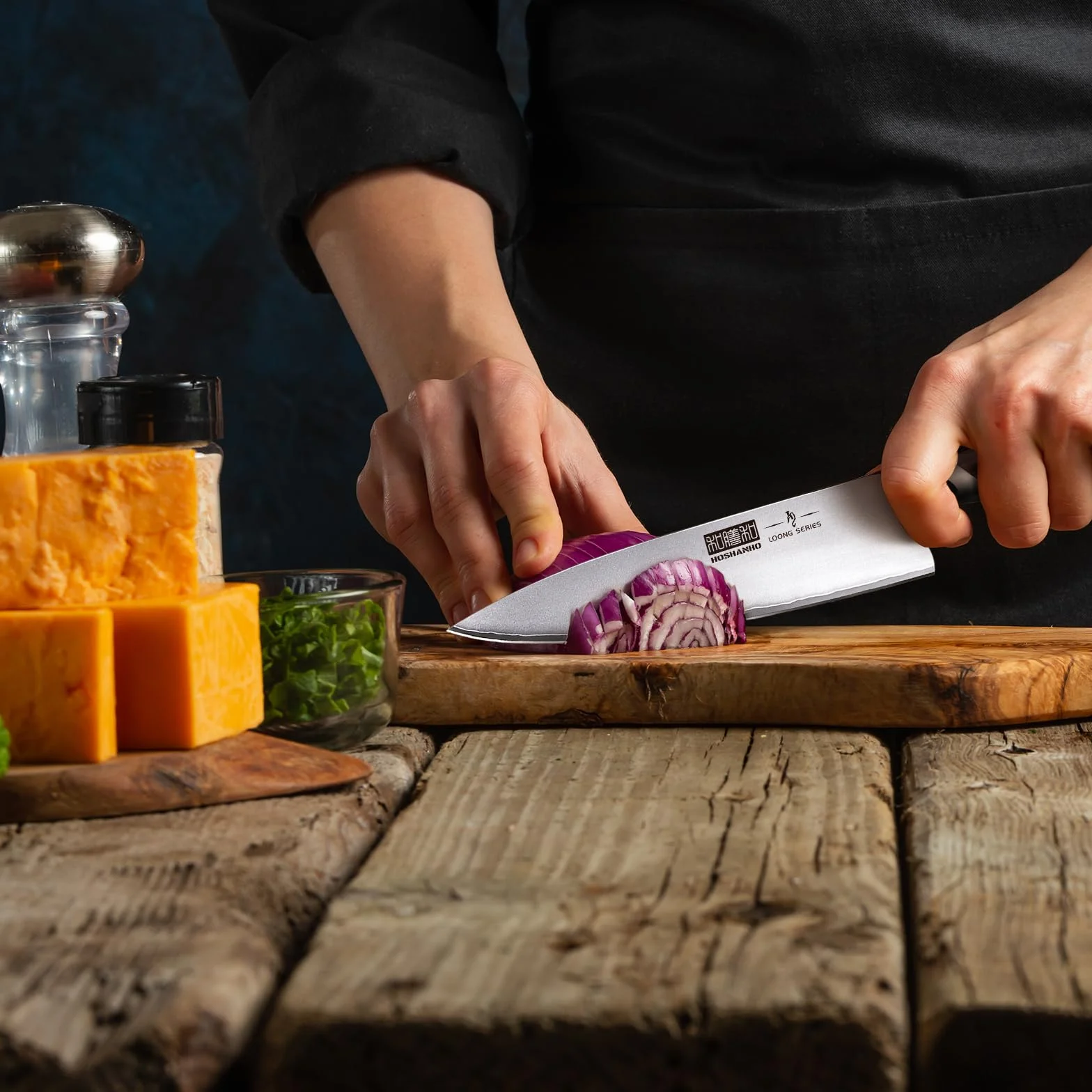 Kitchen Knife in Japanese High Carbon Steel, Professional High-Class Chef's Knife 8 inch, Non-slip Ultra Sharp Cooking Knives with Ergonomic Handle | Multifunctional, 10Cr15CoMoV, Home Gifts